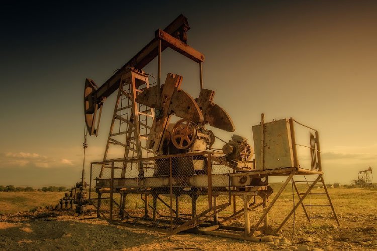 دورة العلاقات العامة في شركات النفط والمؤسسات النفطية